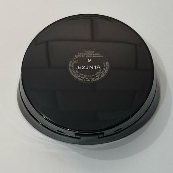 Giorgio Armani 9 Medusa Eyeshadow Quad - Picture 4 of 4